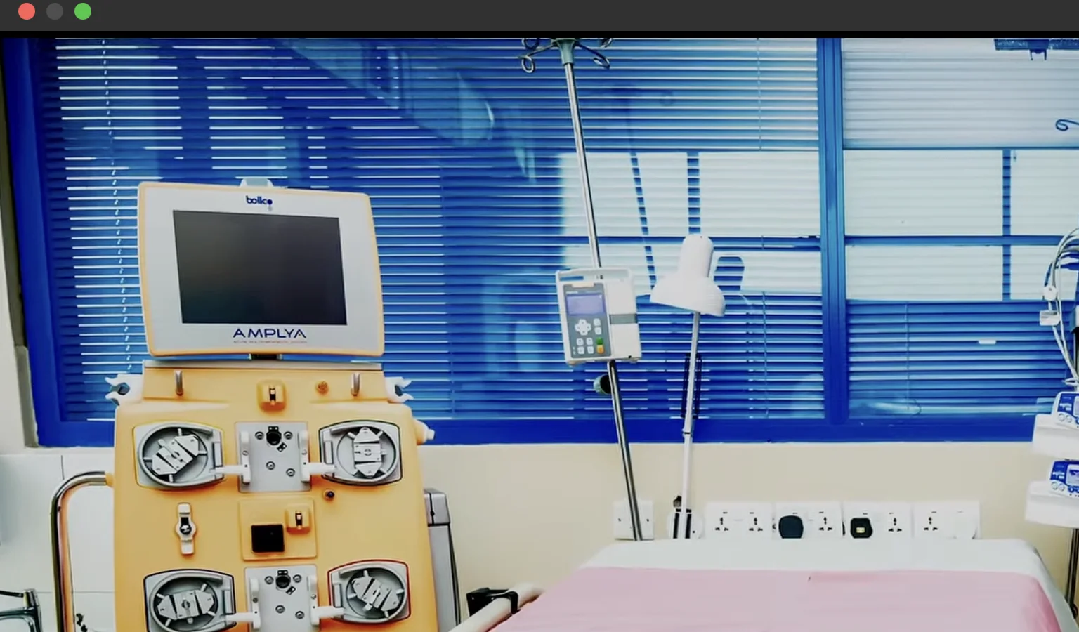 Case clinician with intensive care and dialysis equipment